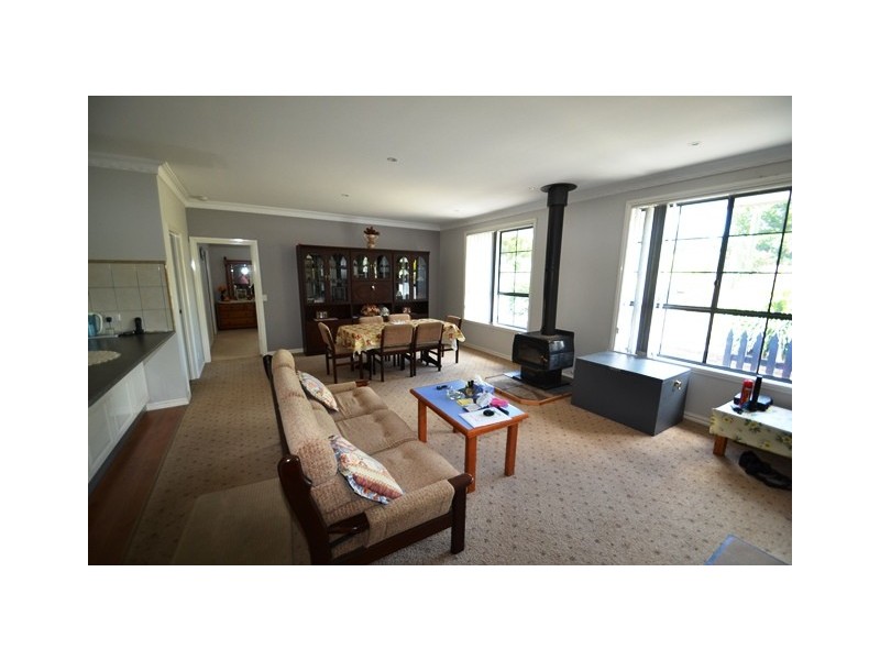 6 Nazek Court, Seymour VIC 3660