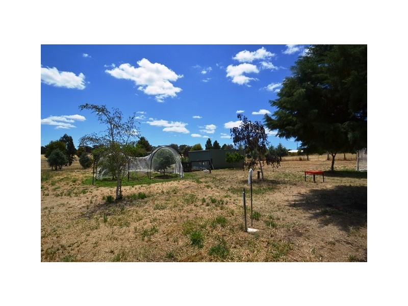 6 Nazek Court, Seymour VIC 3660