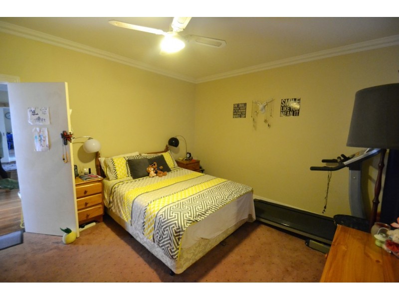 19 Delhi Street, Seymour VIC 3660