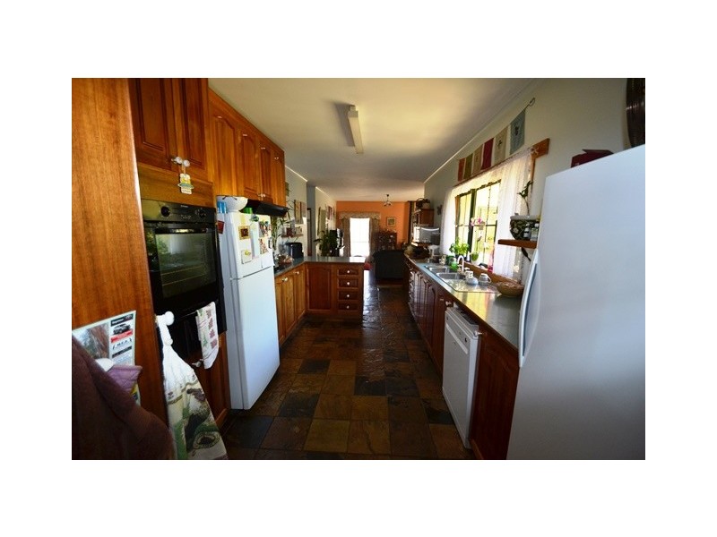 1030 Seymour Pyalong Rd, Tallarook VIC 3659