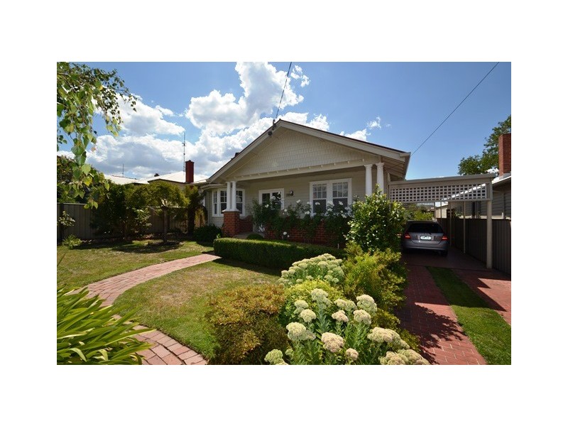 17 Park Street, Seymour VIC 3660