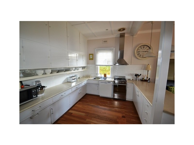 17 Park Street, Seymour VIC 3660