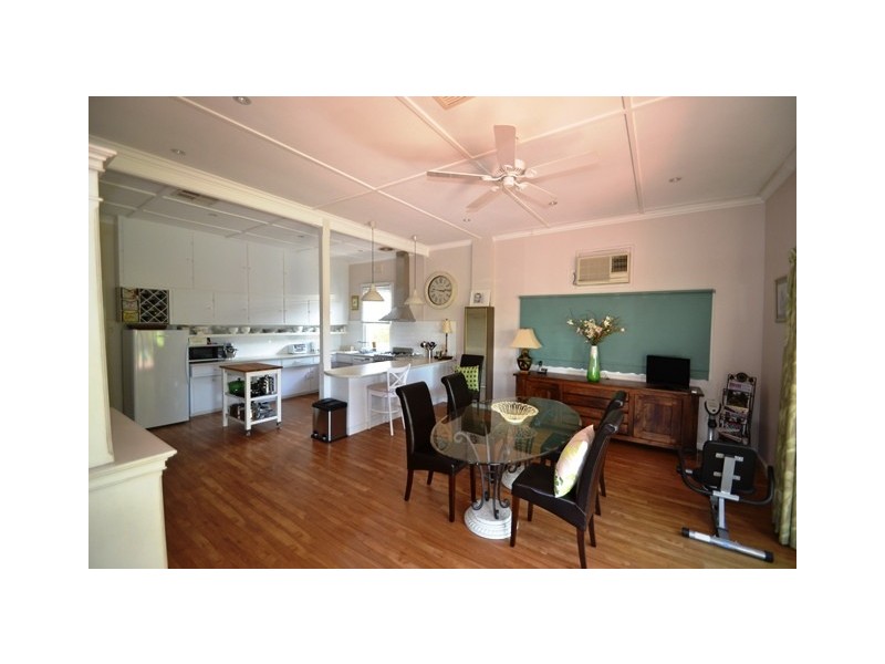 17 Park Street, Seymour VIC 3660