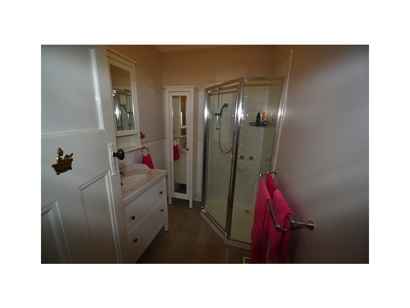 17 Park Street, Seymour VIC 3660