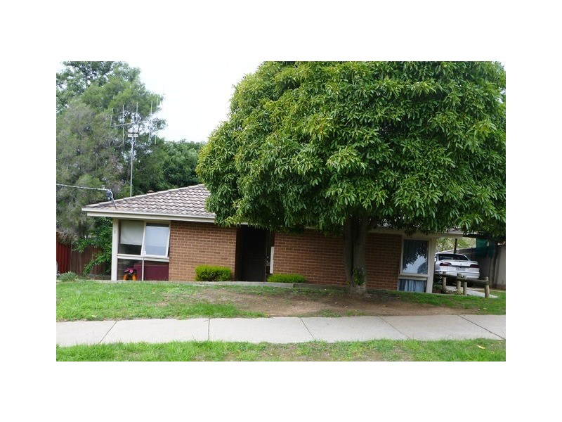 1 Clarey Avenue, Seymour VIC 3660