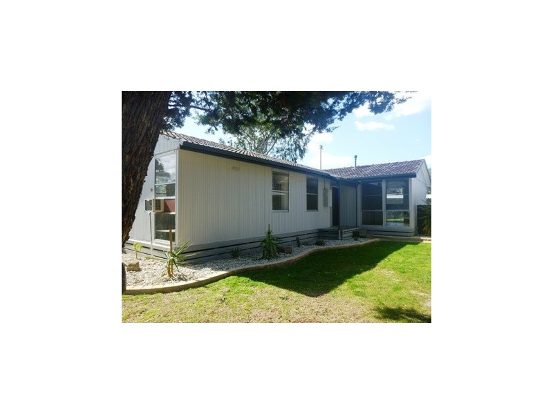 70 Martindale Crescent, Seymour VIC 3660