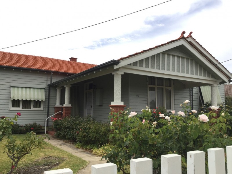 19 Guild Street, Seymour VIC 3660