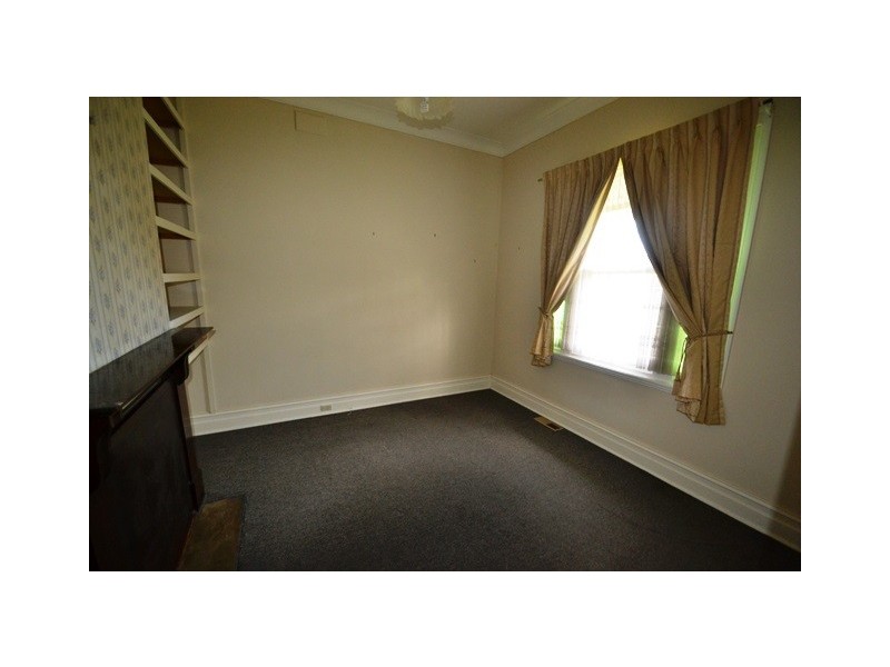 54 Oak Street, Seymour VIC 3660