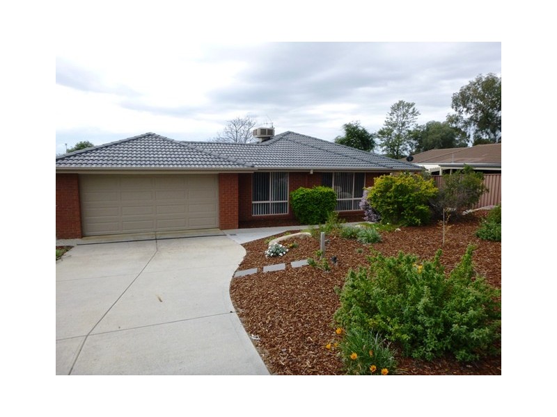 2 Coughlin Court, Seymour VIC 3660