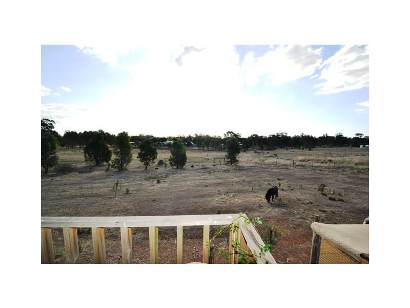 44 Scarlett Street, Avenel VIC 3664