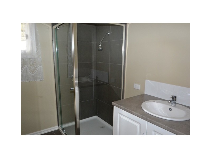 66 Anzac Avenue, Seymour VIC 3660