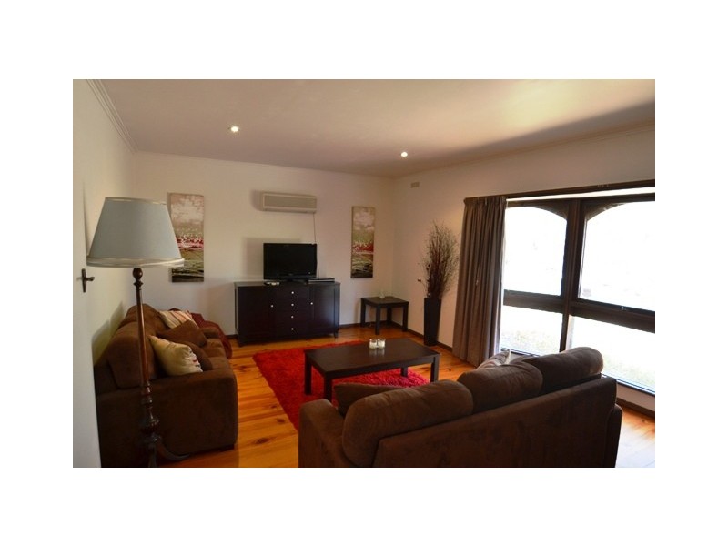 65 Jordan Street, Seymour VIC 3660