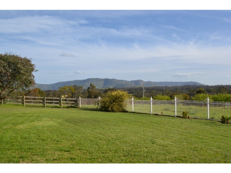 400 Highlands Rd, Seymour VIC 3660