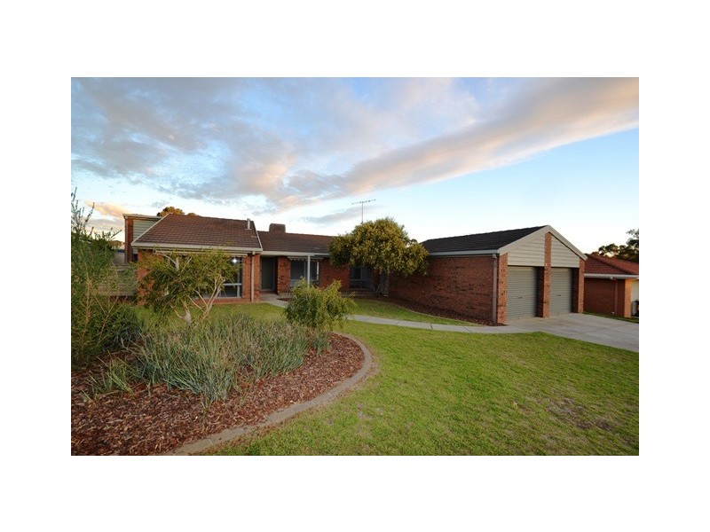 16 Coughlin Court, Seymour VIC 3660