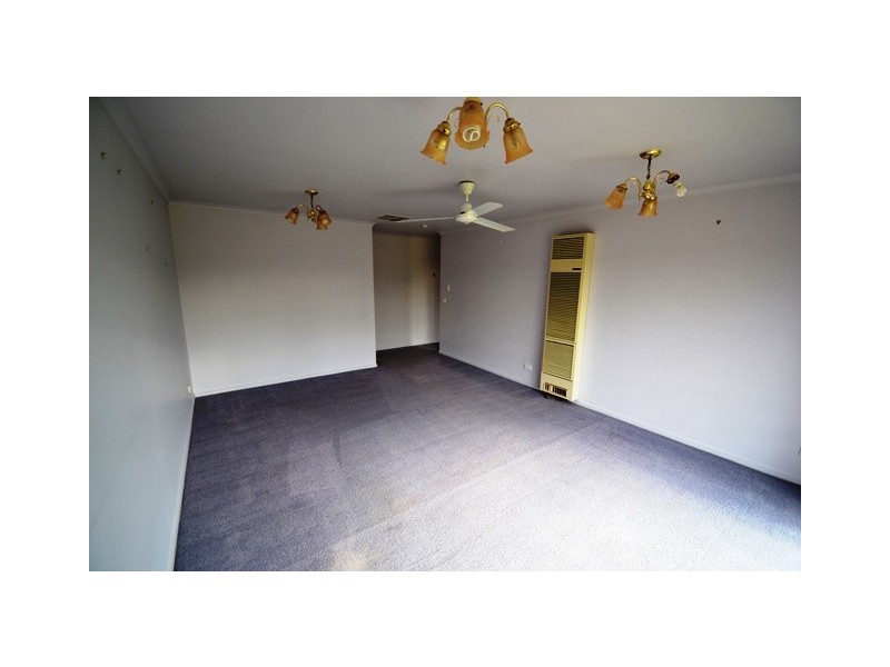 16 Coughlin Court, Seymour VIC 3660