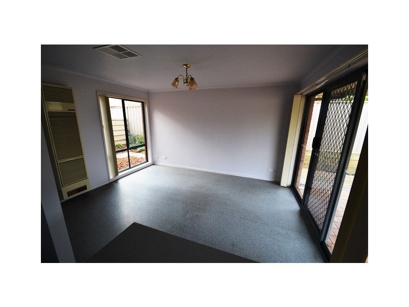 16 Coughlin Court, Seymour VIC 3660