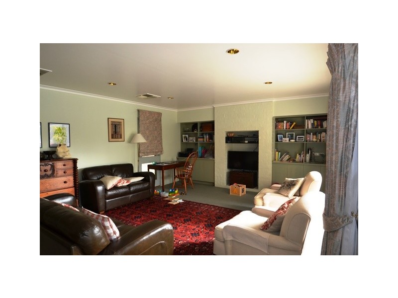 32 Shelton Street, Avenel VIC 3664