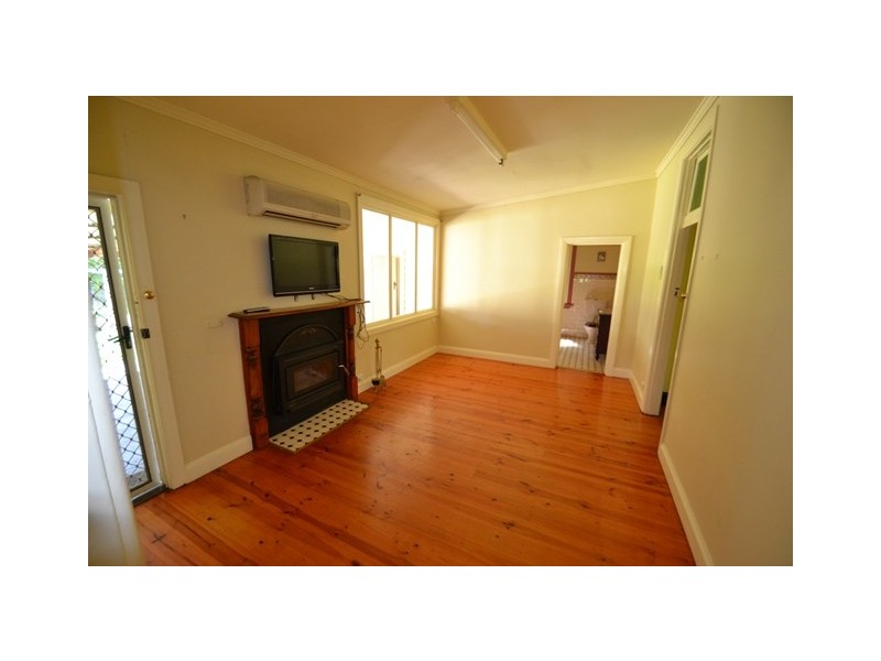 18 Butler Street, Seymour VIC 3660