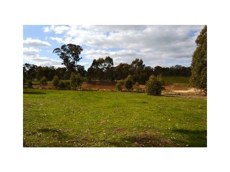 360 Kobyboyn Road, Seymour VIC 3660