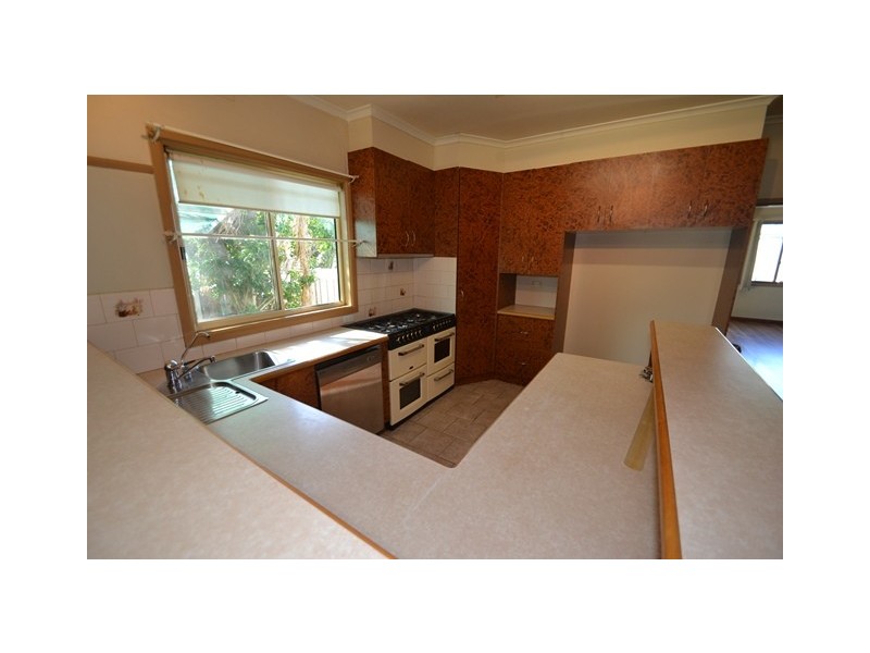 38 Morison Cres, Seymour VIC 3660