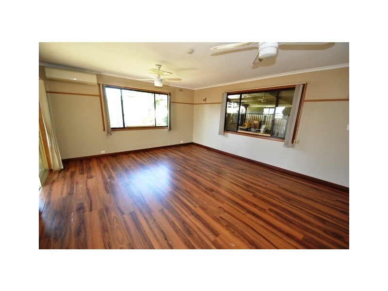 38 Morison Cres, Seymour VIC 3660