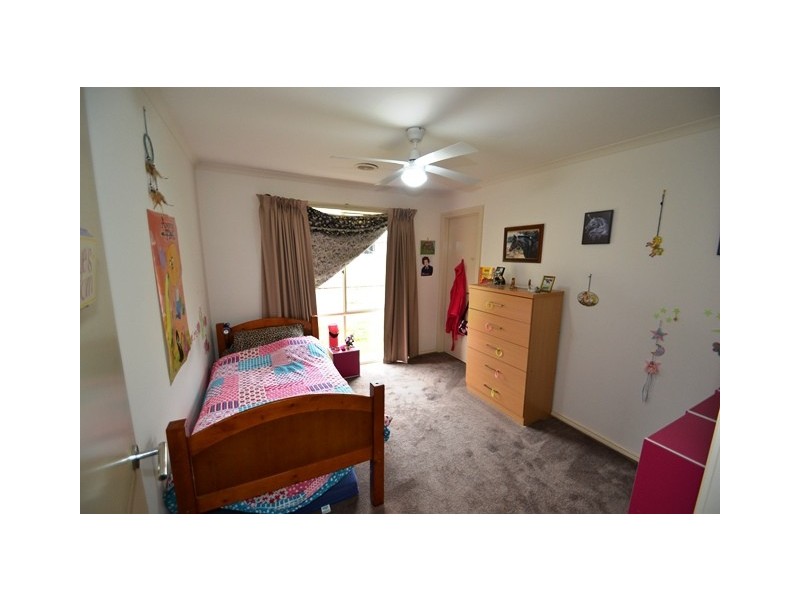 10 Parry Street, Seymour VIC 3660