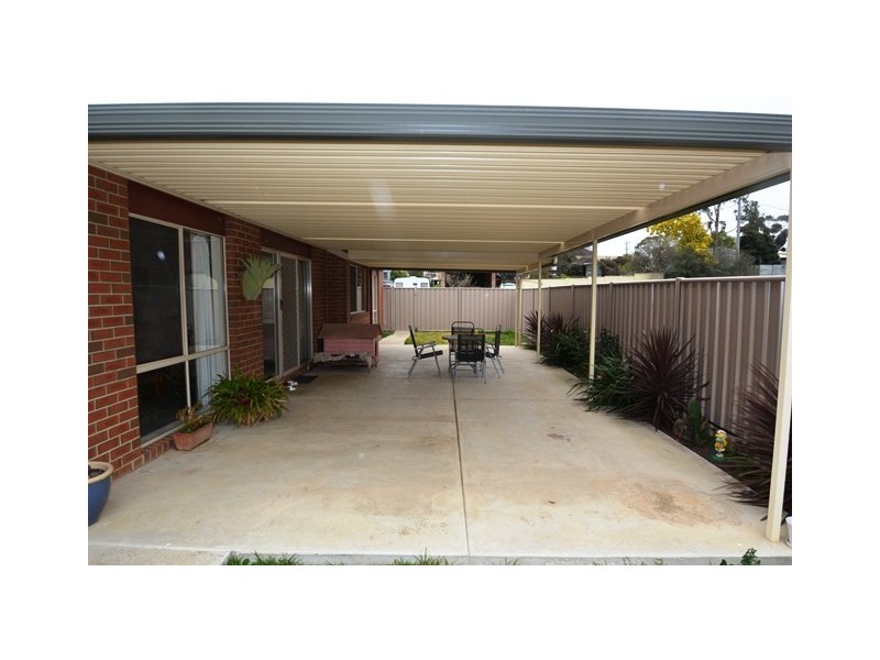 10 Parry Street, Seymour VIC 3660