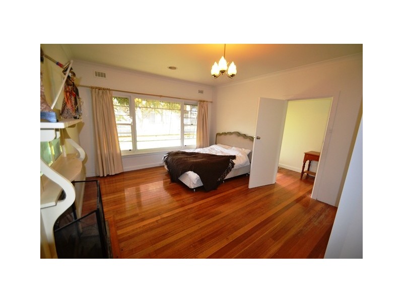 4 Alfred Street, Seymour VIC 3660