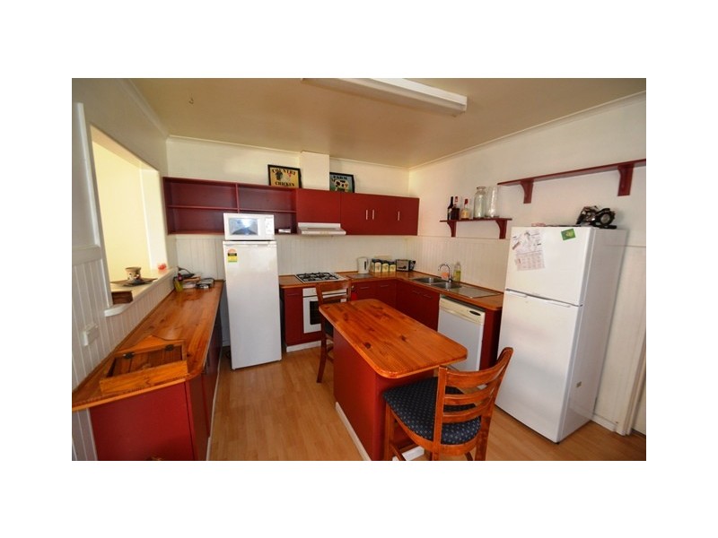 31 Martindale Cres, Seymour VIC 3660