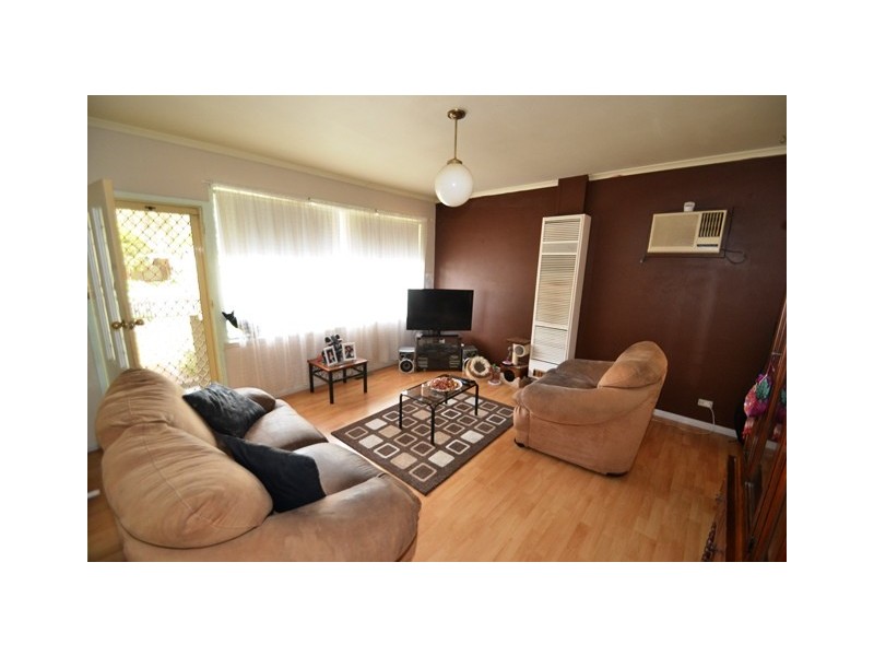 31 Martindale Cres, Seymour VIC 3660