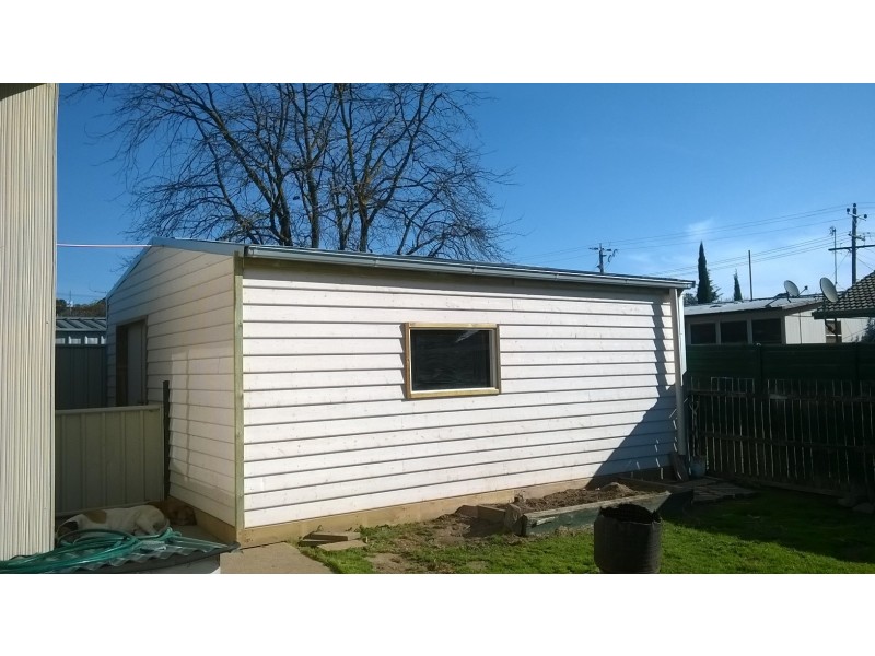 31 Martindale Cres, Seymour VIC 3660