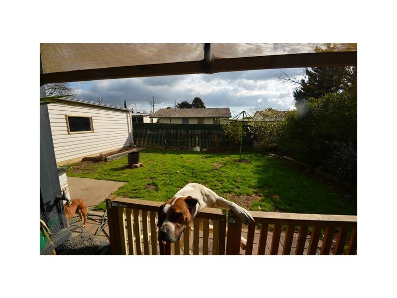 31 Martindale Cres, Seymour VIC 3660