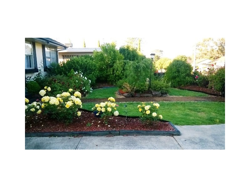 31 Martindale Cres, Seymour VIC 3660