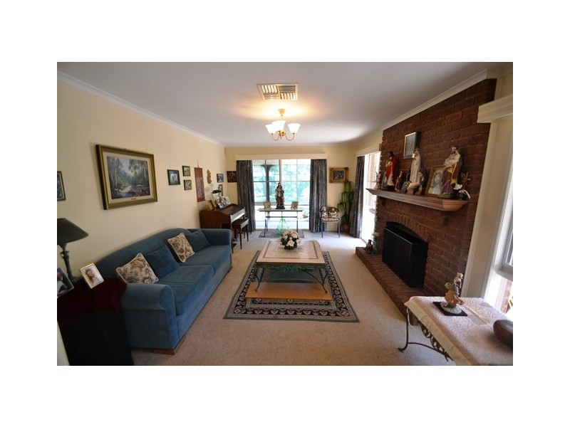 20 Dempsey Road, Seymour VIC 3660