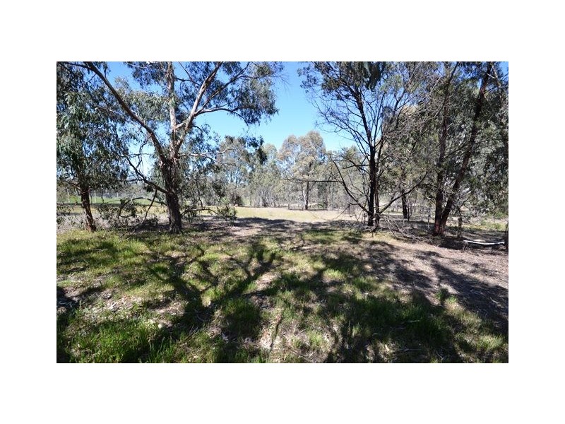 20 Dempsey Road, Seymour VIC 3660