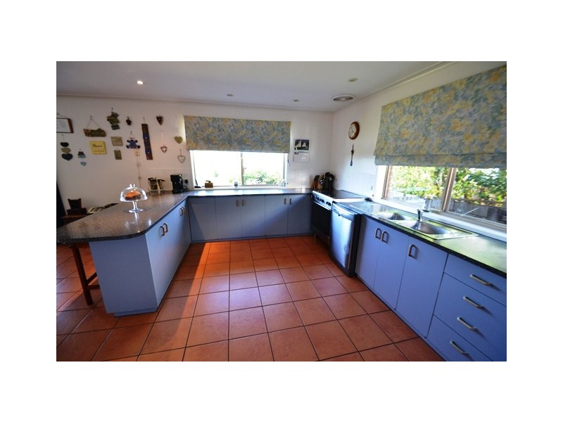 14 Delhi Street, Seymour VIC 3660