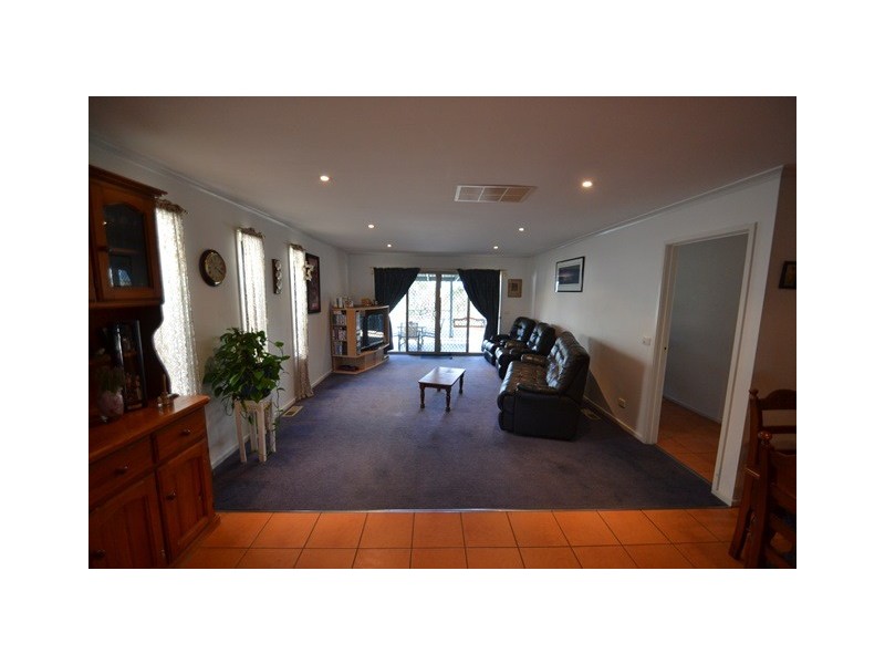 14 Delhi Street, Seymour VIC 3660