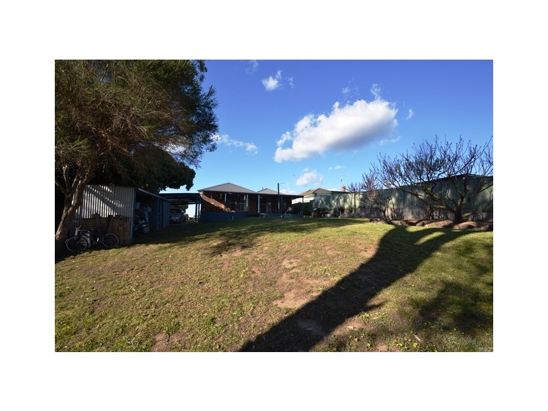 14 Delhi Street, Seymour VIC 3660