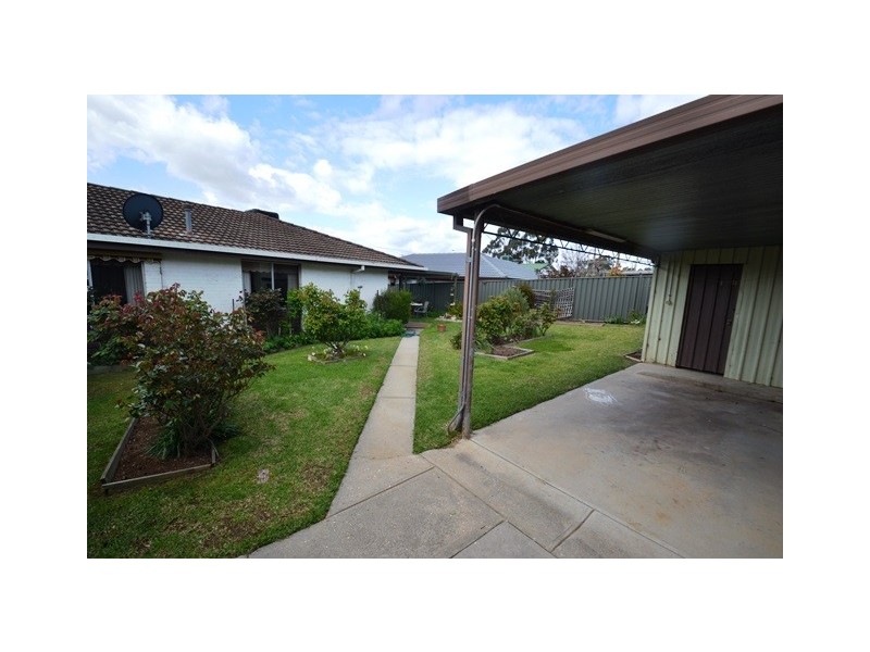 1 Skermer Ave, Seymour VIC 3660