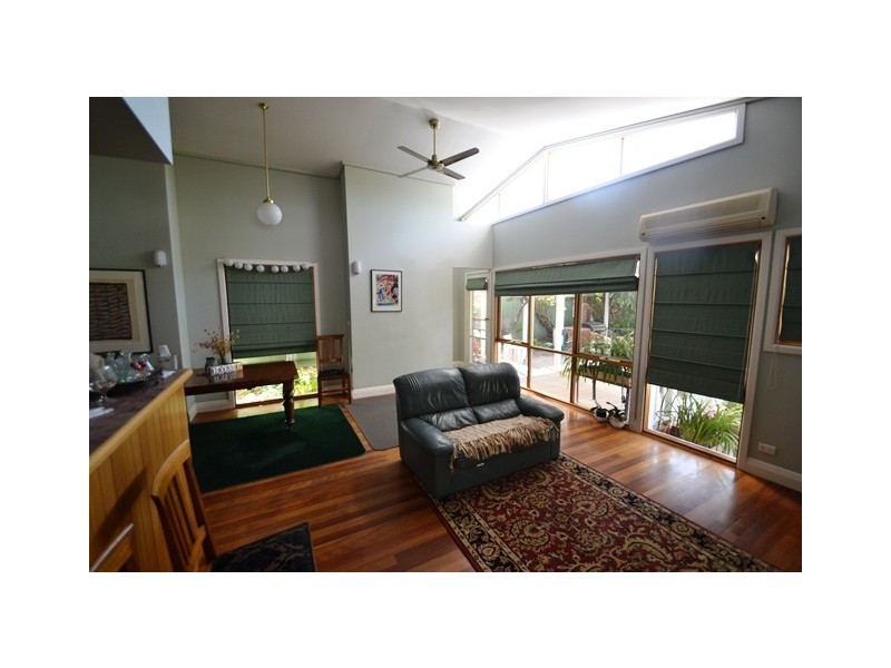 15 Park Street, Seymour VIC 3660