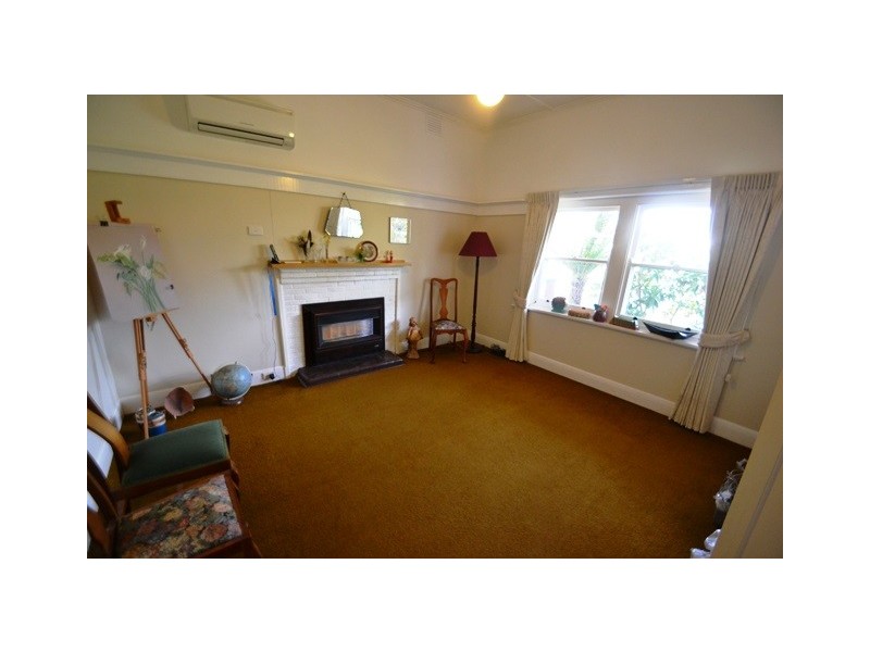 15 Park Street, Seymour VIC 3660