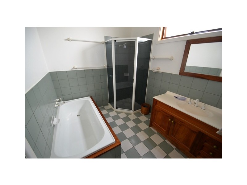 15 Park Street, Seymour VIC 3660