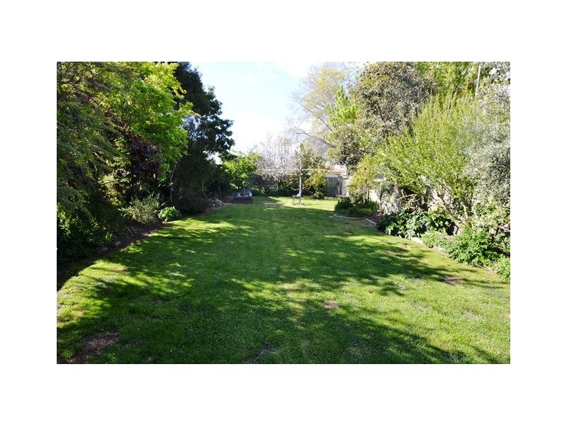 15 Park Street, Seymour VIC 3660