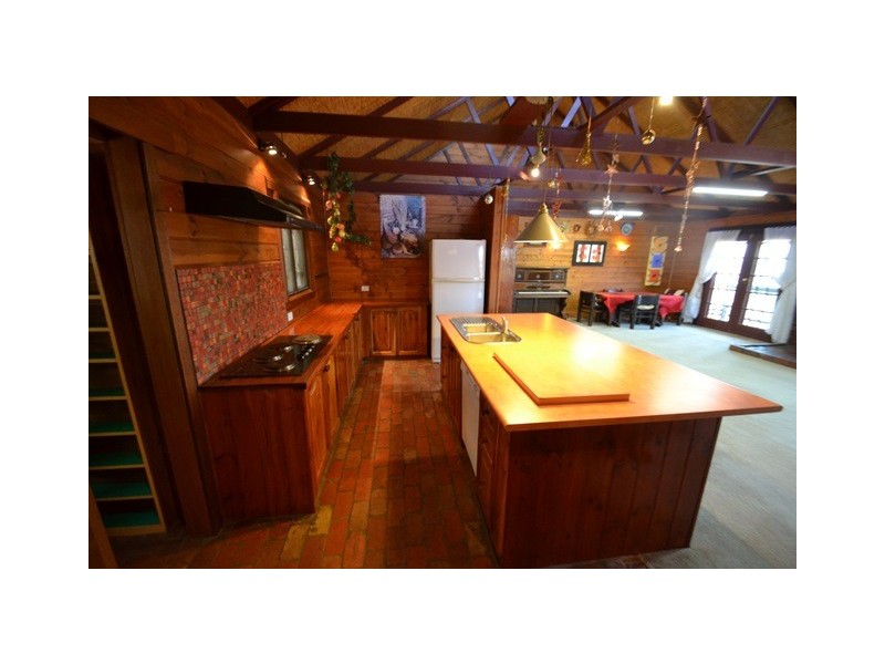 955 Seymour Pyalong Rd, Sugarloaf Creek VIC 3658