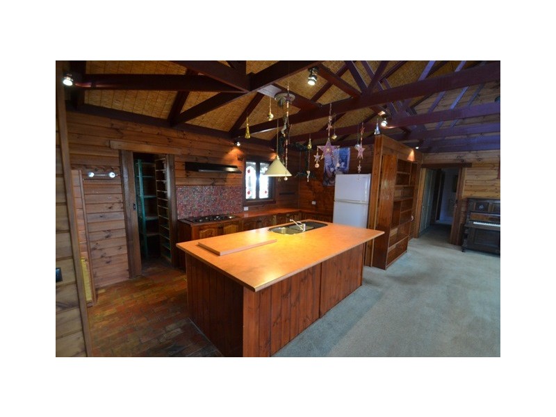 955 Seymour Pyalong Rd, Sugarloaf Creek VIC 3658