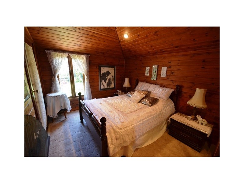 955 Seymour Pyalong Rd, Sugarloaf Creek VIC 3658