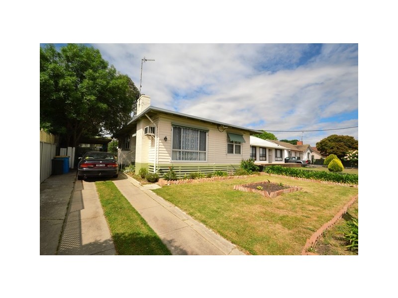 7 Howard Place, Seymour VIC 3660