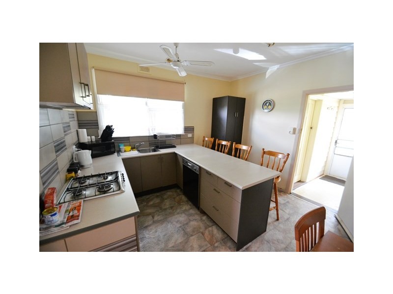 7 Howard Place, Seymour VIC 3660