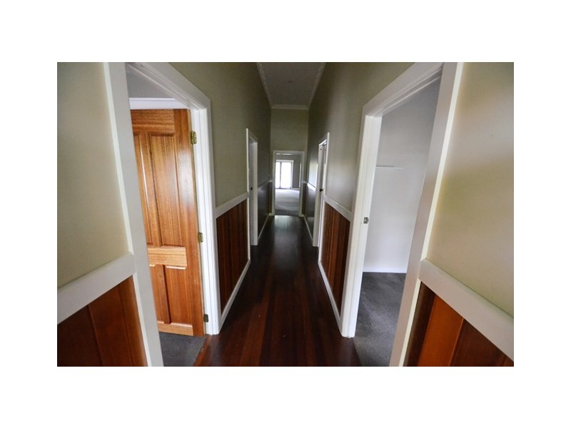 27 Railway Street, Seymour VIC 3660