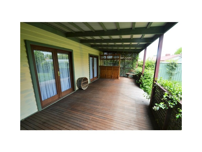 27 Railway Street, Seymour VIC 3660